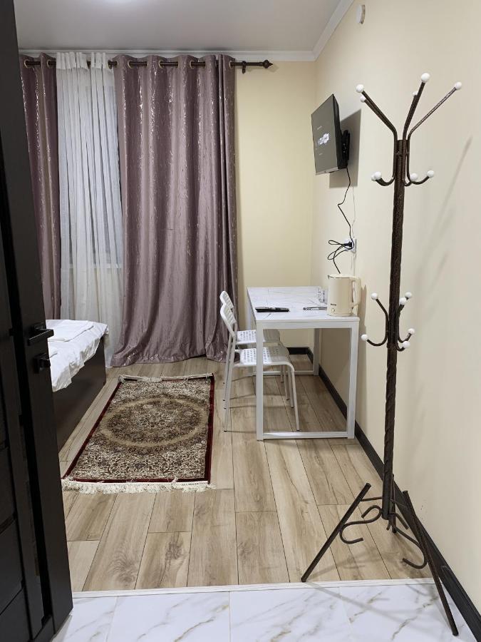 Adi Hotel Bichkek Extérieur photo